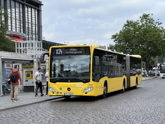Foto van BVG Mercedes-Benz Citaro G 5040 Gelede bus door_gemaakt Stadsbus