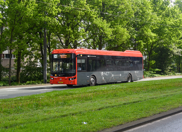 Foto van CXX Ebusco 2.2 (12,9mtr) 2121 Standaardbus door NLRail