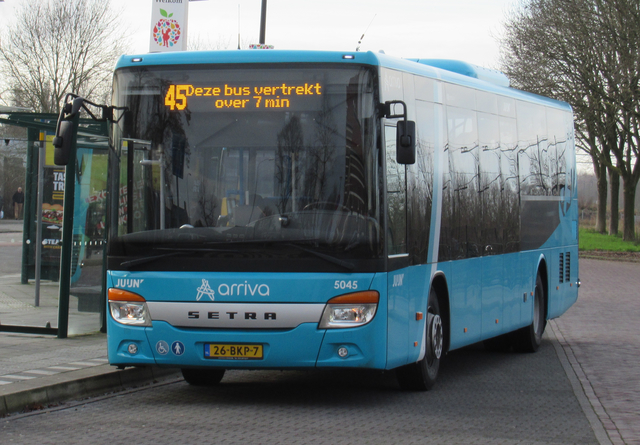 Foto van ARR Setra S 415 LE Business 351 Standaardbus door RKlinkenberg