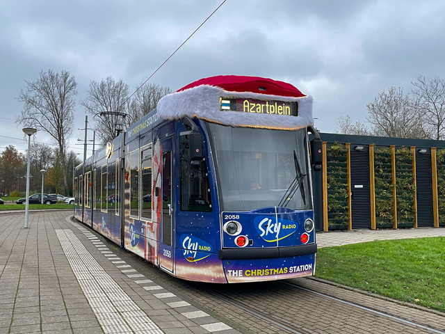 Foto van GVB Siemens Combino 2058 Tram door TrainspotterAmsterdam