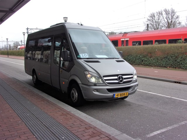 Foto van SV Mercedes-Benz Sprinter Travel 350 Minibus door Lijn45