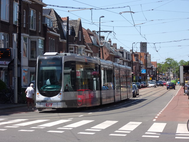 Foto van RET Rotterdamse Citadis 2137 Tram door Lijn45