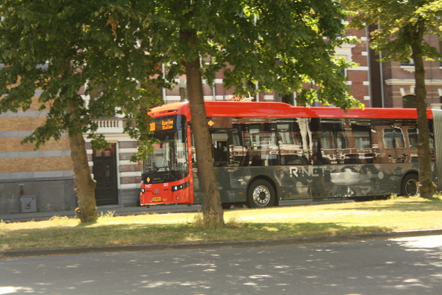 Foto van CXX Ebusco 2.2 (18mtr) 9833 Gelede bus door_gemaakt johannessteenbergen