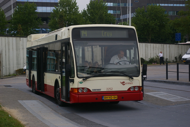 Foto van HER Berkhof Premier 12 LPG 2252 Standaardbus door wyke2207