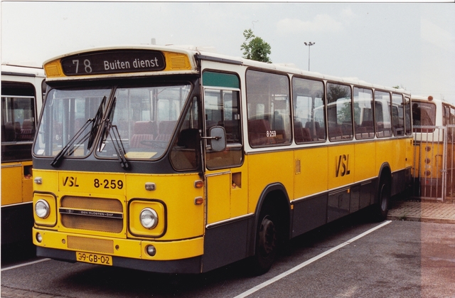 Foto van VSL DAF MB200 8259 Standaardbus door wyke2207