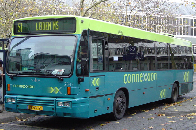 Foto van CXX Den Oudsten B95 2542 Standaardbus door wyke2207