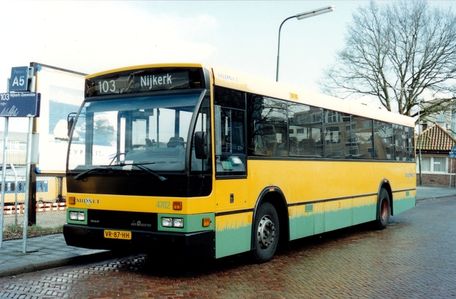 Foto van MN Den Oudsten B88 4702 Standaardbus door wyke2207