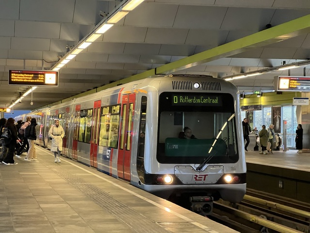 Foto van RET MG2/1 5356 Metro door Stadsbus