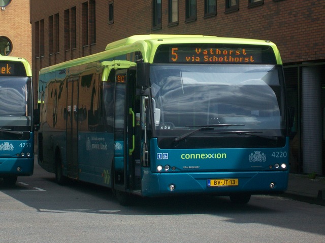Foto van CXX VDL Ambassador ALE-120 4220 Standaardbus door wyke2207