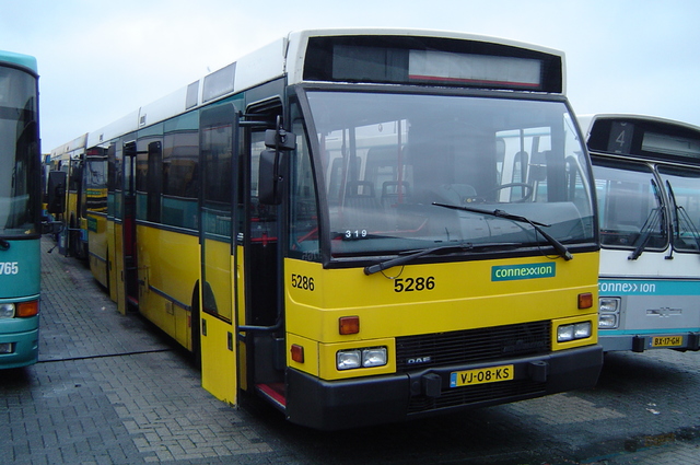 Foto van CXX Den Oudsten B88 5286 Standaardbus door wyke2207