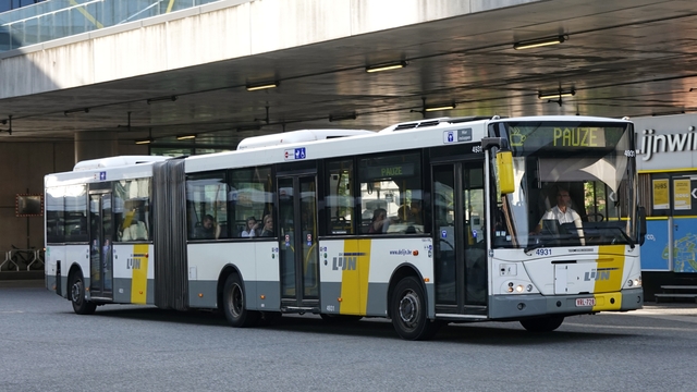 Foto van DeLijn Jonckheere Transit 2000 G 4931 Gelede bus door WDK6761G1