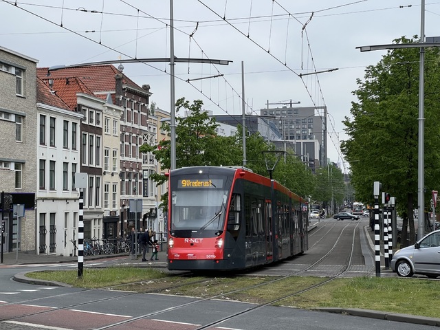 Foto van HTM Avenio 5011 Tram door_gemaakt Stadsbus