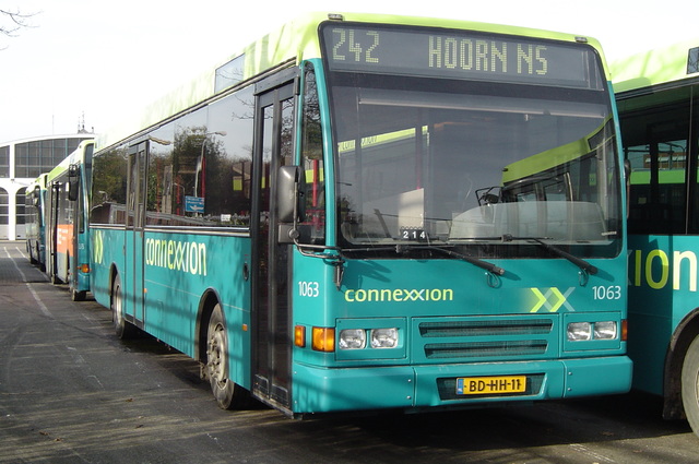 Foto van CXX Berkhof 2000NL 1063 Standaardbus door wyke2207