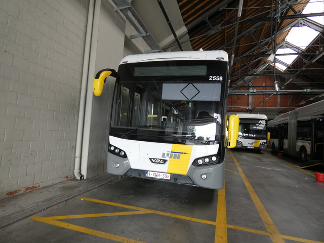 Foto van DeLijn VDL Citea SLE-120 Hybrid 2558 Standaardbus door Delijn821