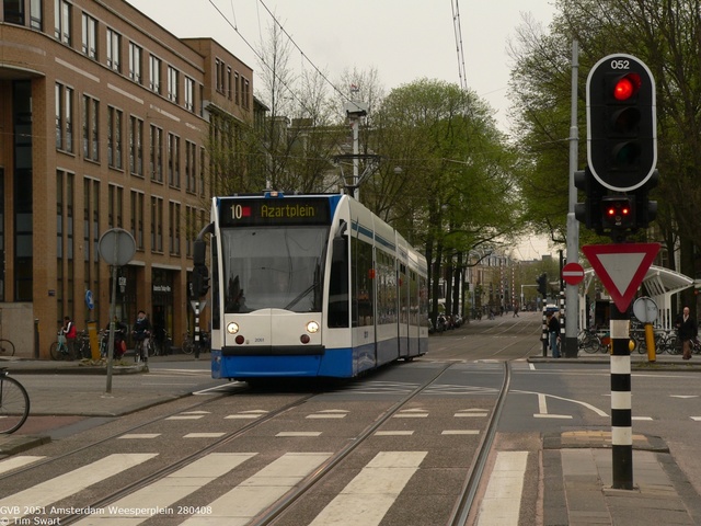 Foto van GVB Siemens Combino 2051 Tram door tsov