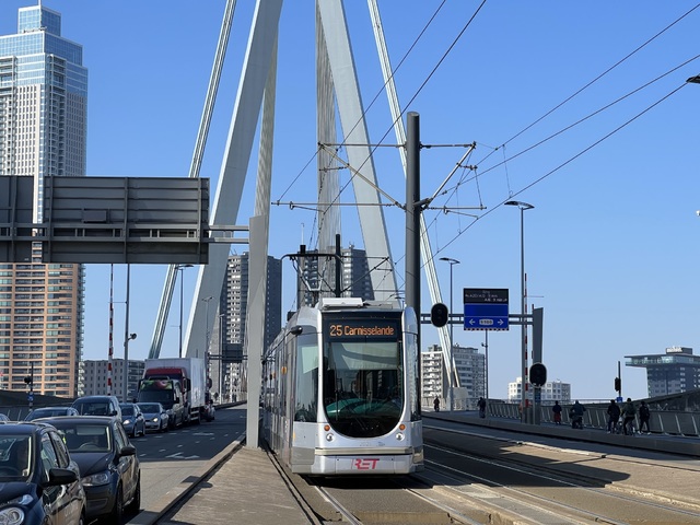 Foto van RET Citadis 2028 Tram door Stadsbus