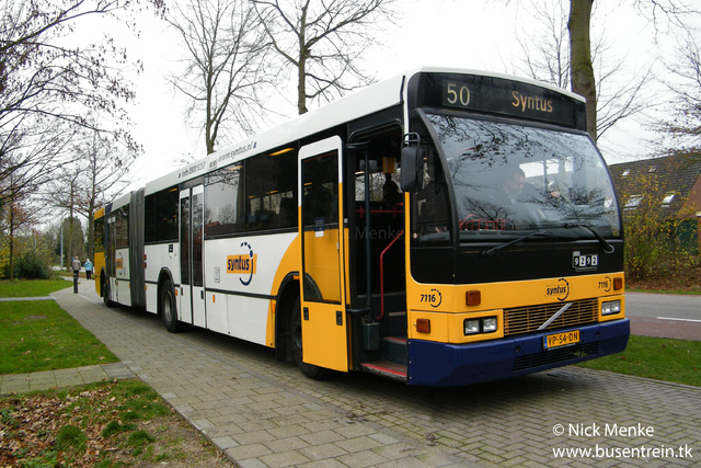 Foto van KEO Den Oudsten B88 G 7116 Gelede bus door Busentrein