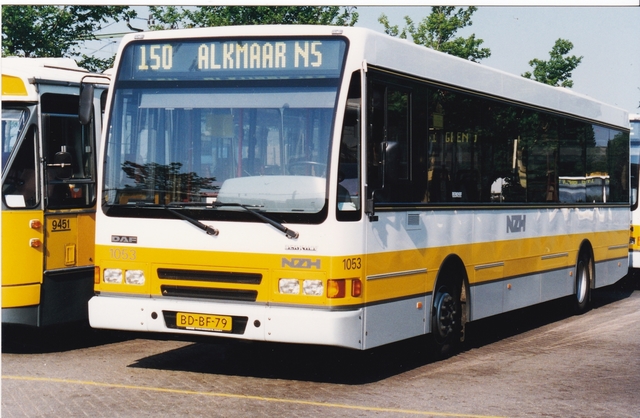 Foto van NZH Berkhof 2000NL 1053 Standaardbus door wyke2207