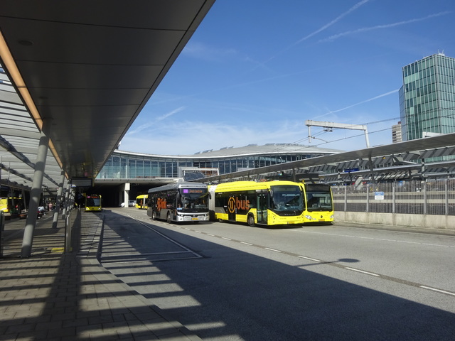 Foto van QBZ Heuliez GX437 ELEC 4815 Gelede bus door Rotterdamseovspotter