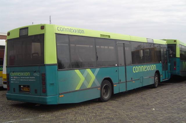 Foto van CXX Den Oudsten B88 4962 Standaardbus door wyke2207