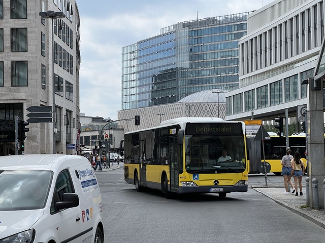 Foto van BVG Mercedes-Benz Citaro 8640 Standaardbus door Stadsbus