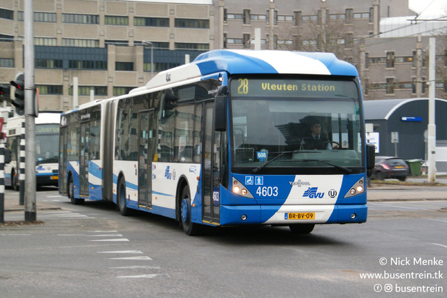 Foto van GVU Van Hool AG300 4603 Gelede bus door Busentrein