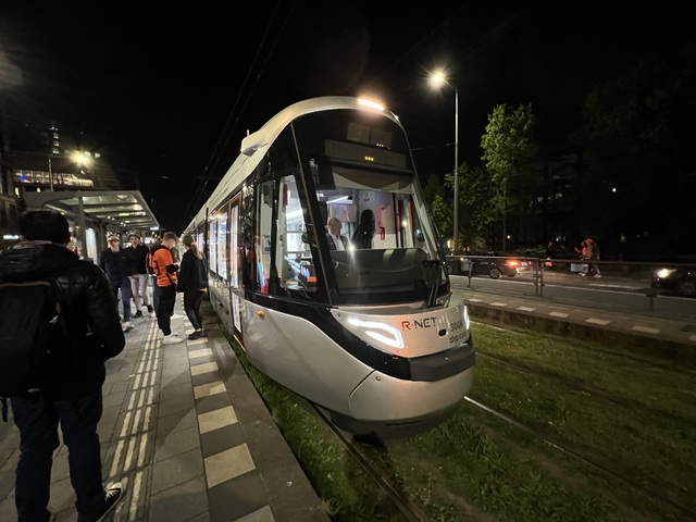 Foto van GVB 15G-tram (Urbos) 3006 Tram door_gemaakt Stadsbus