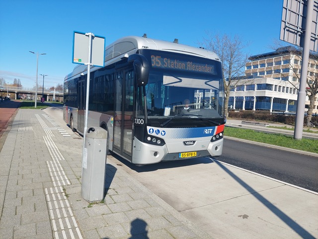 Foto van RET VDL Citea SLE-120 Hybrid 1300 Standaardbus door Ret3031