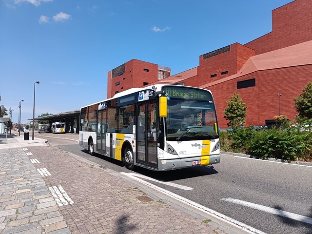 Foto van DeLijn Van Hool A309 4971 Midibus door BusfanTom