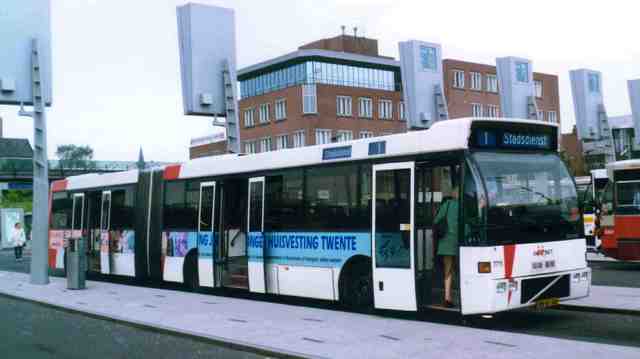 Foto van ON Berkhof Duvedec G 7711 Gelede bus door Jelmer