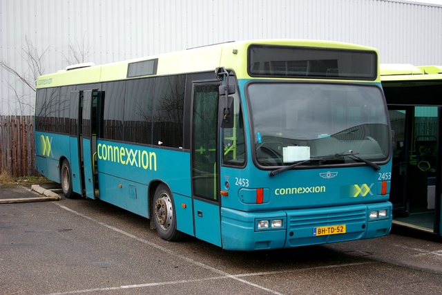 Foto van CXX Den Oudsten B95 2453 Standaardbus door wyke2207