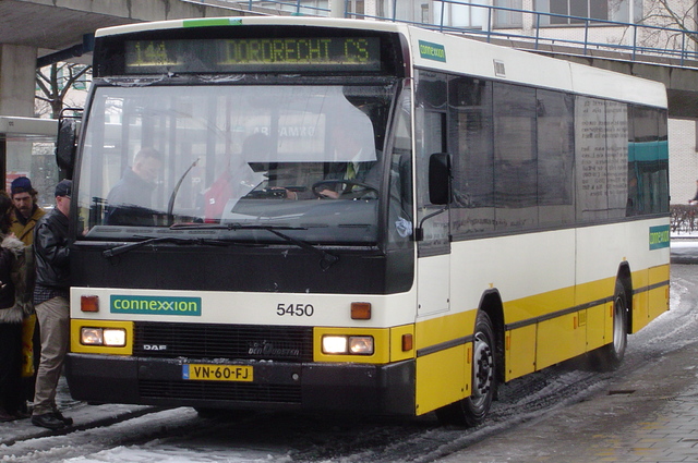 Foto van CXX Den Oudsten B88 5450 Standaardbus door wyke2207