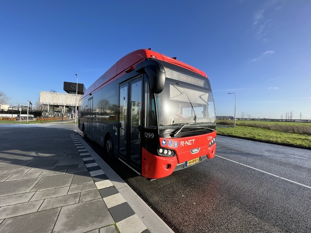 Foto van RET VDL Citea SLE-120 Hybrid 1299 Standaardbus door Stadsbus