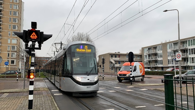 Foto van GVB 15G-tram (Urbos) 3007 Tram door Stadsbus