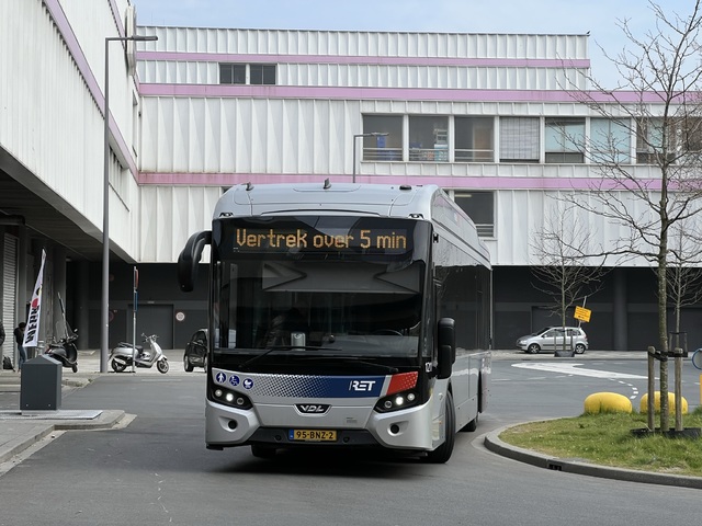 Foto van RET VDL Citea SLE-120 Hybrid 1211 Standaardbus door Stadsbus