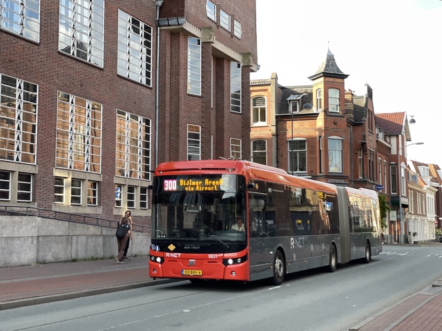 Foto van CXX Ebusco 2.2 (18mtr) 9831 Gelede bus door M48T