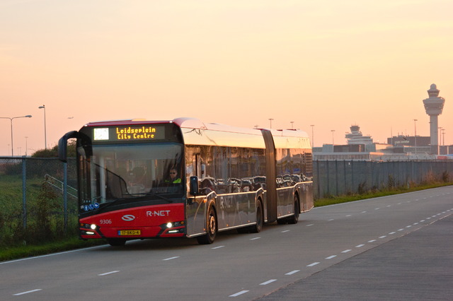 Foto van CXX Solaris Urbino 18 9306 Gelede bus door Desbarts