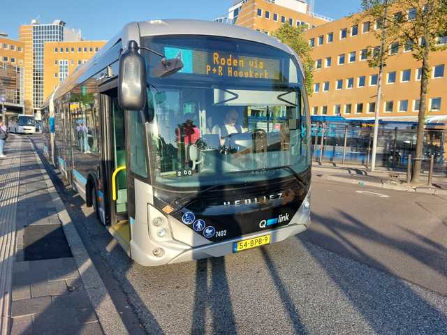 Foto van QBZ Heuliez GX437 ELEC 7402 Gelede bus door_gemaakt Draken-OV
