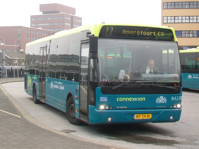 Foto van CXX VDL Ambassador ALE-120 8423 Standaardbus door wyke2207