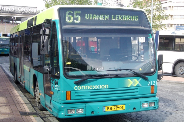 Foto van CXX Den Oudsten B90 2121 Standaardbus door wyke2207