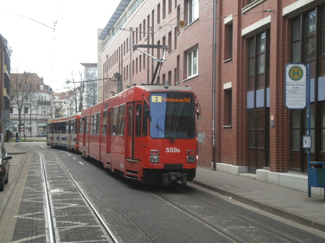Foto van MoBiel Stadtbahnwagen M/N 8 700 Tram door Perzik