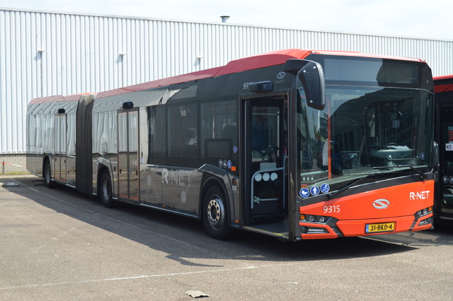Foto van CXX Solaris Urbino 18 9315 Gelede bus door wyke2207