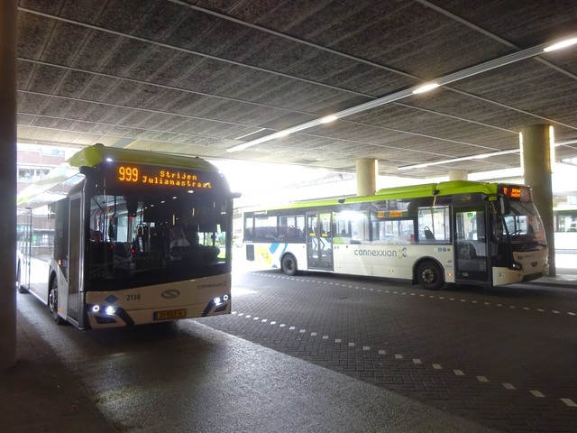 Foto van CXX Solaris Urbino 12 hydrogen 2138 Standaardbus door Rotterdamseovspotter