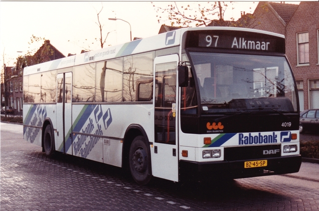 Foto van FRAM Den Oudsten B88 4019 Standaardbus door wyke2207