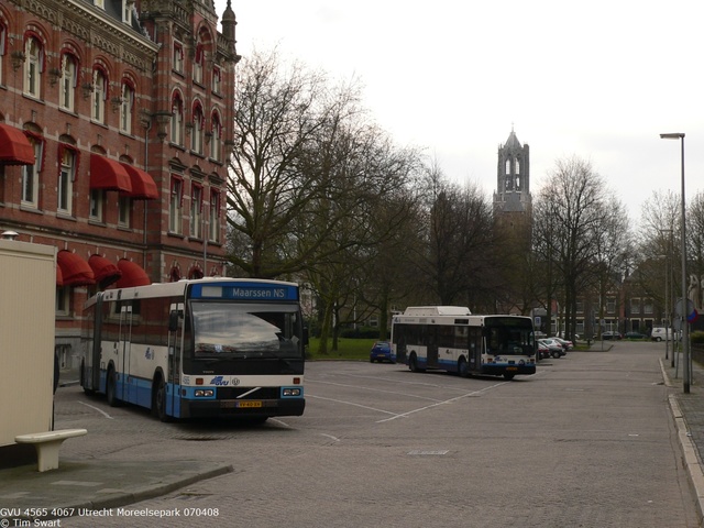 Foto van GVU Den Oudsten B88 G 565 Gelede bus door tsov
