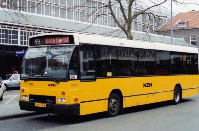 Foto van NZH Den Oudsten B88 5115 Standaardbus door wyke2207