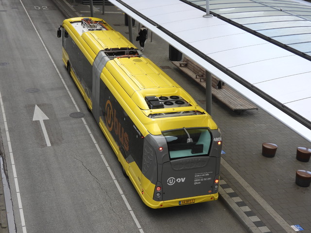 Foto van QBZ Heuliez GX437 ELEC 4806 Gelede bus door_gemaakt stefan188