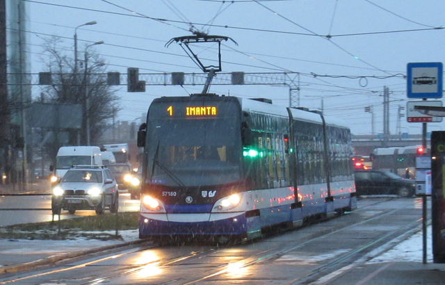 Foto van Rigas Skoda 15T 57180 Tram door_gemaakt RKlinkenberg