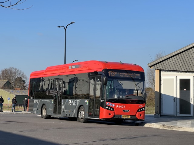 Foto van RET VDL Citea SLE-120 Hybrid 1295 Standaardbus door Stadsbus