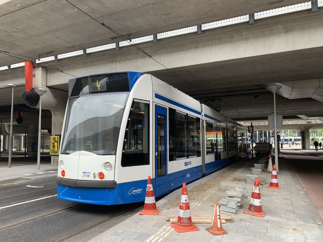 Foto van GVB Siemens Combino 2106 Tram door Stadsbus